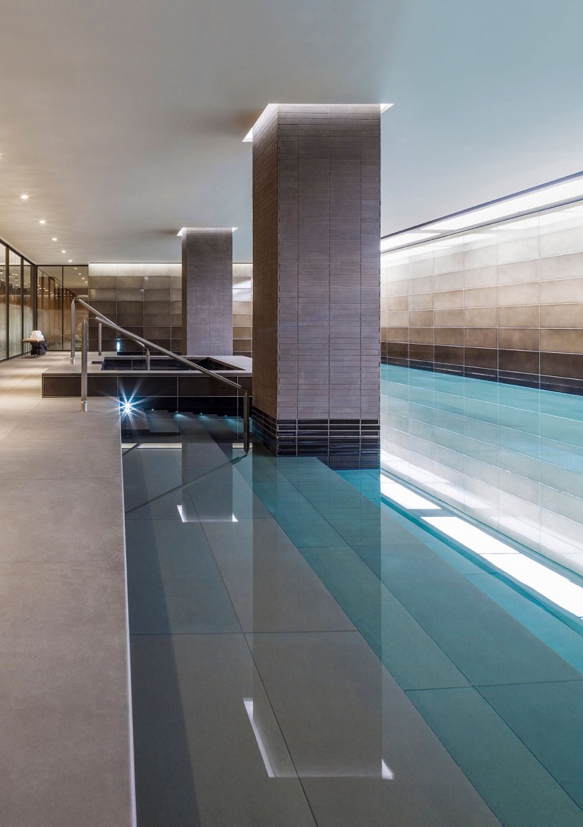 20 metre swimming pool with striking design
